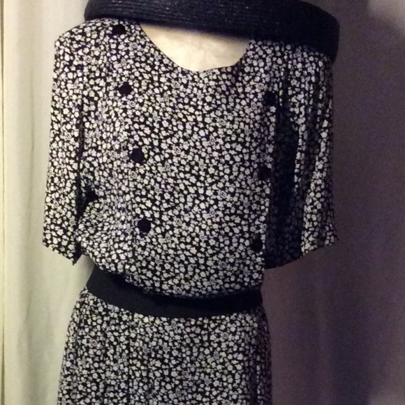 Black and white dress by Alcott and Andrews - Picture 3 of 4